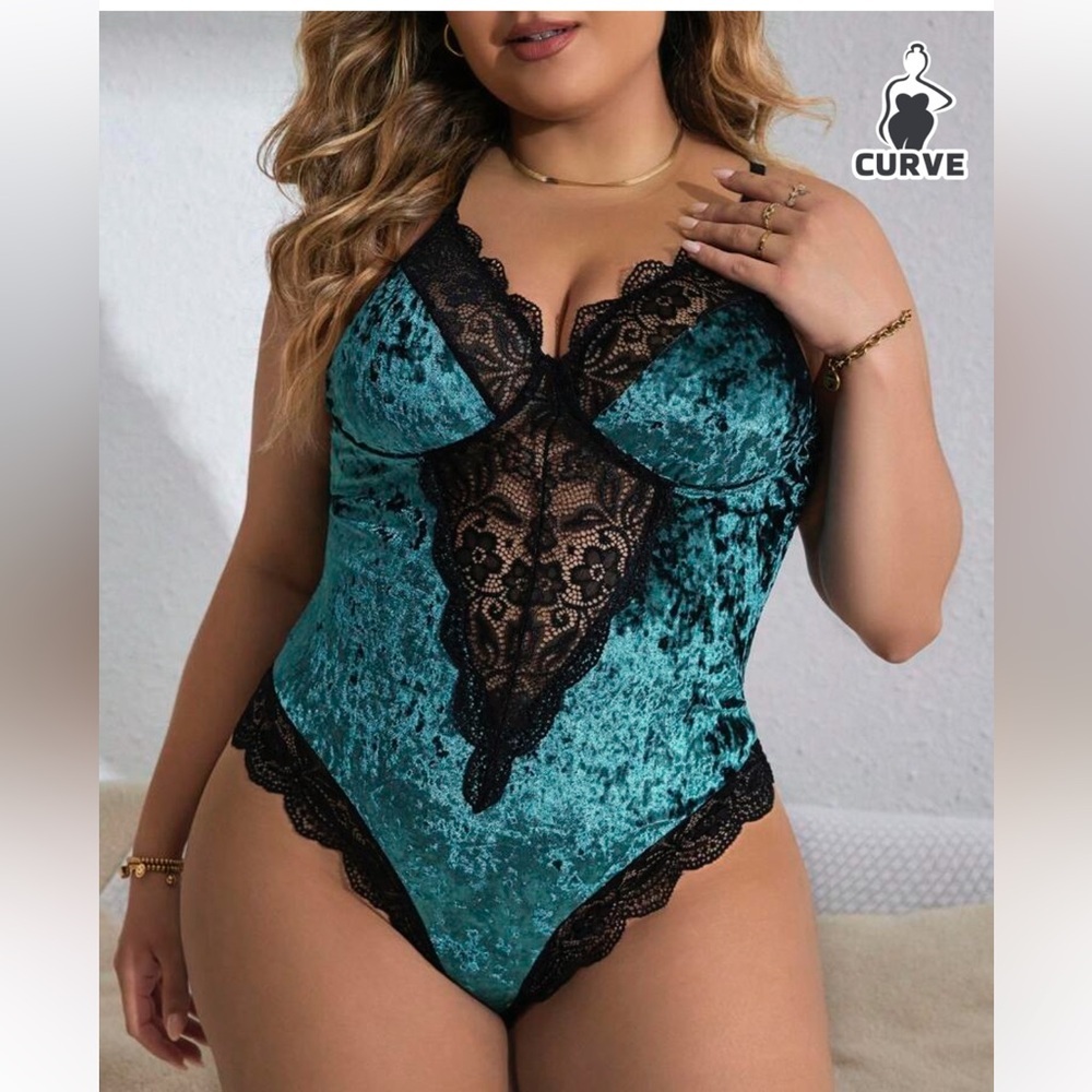 NWT Lace Velvet Teddy Bodysuit 14/1XL
